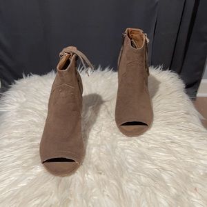 brown XOXO booties